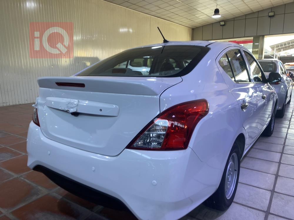 Nissan Sunny